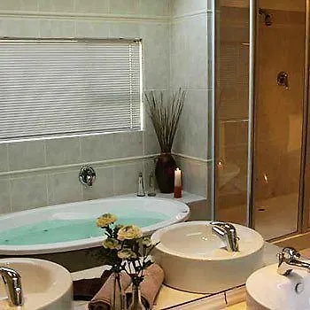 Afro Chic Guest House Cape Town 4*,  South Africa
