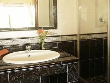Afro Chic Guest House Cape Town